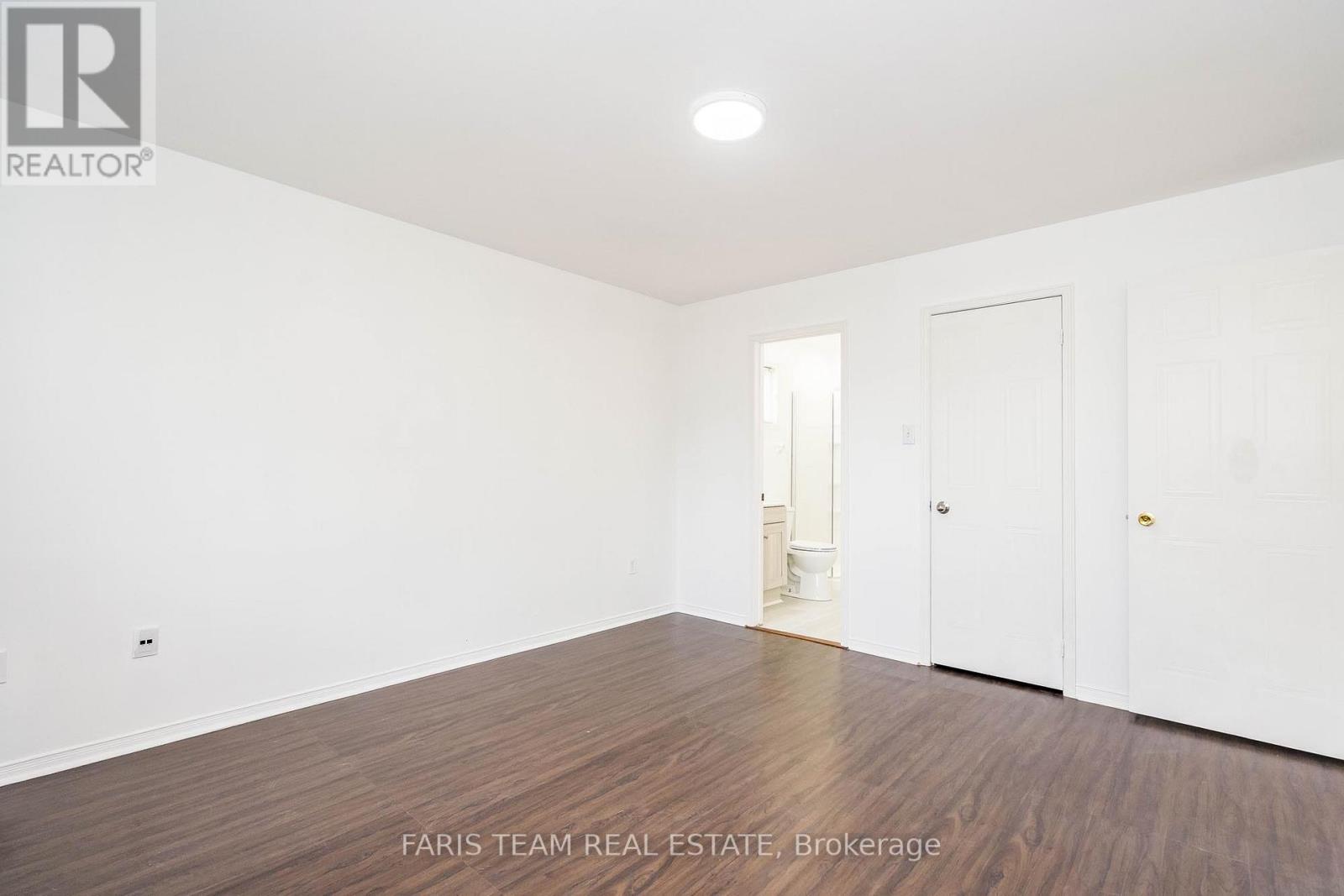 54 ACORN CRES