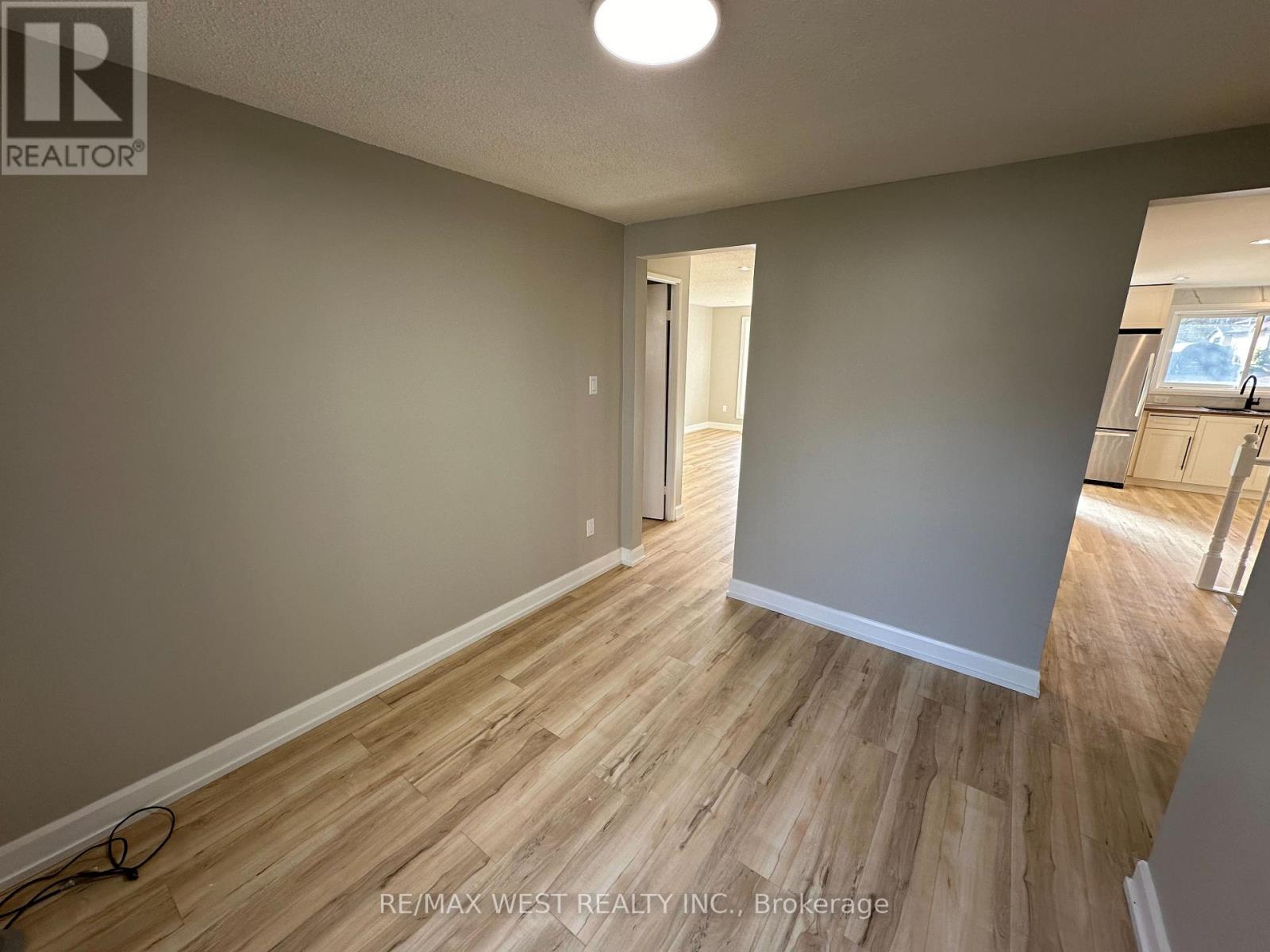 #UPPER -241 LETITIA ST