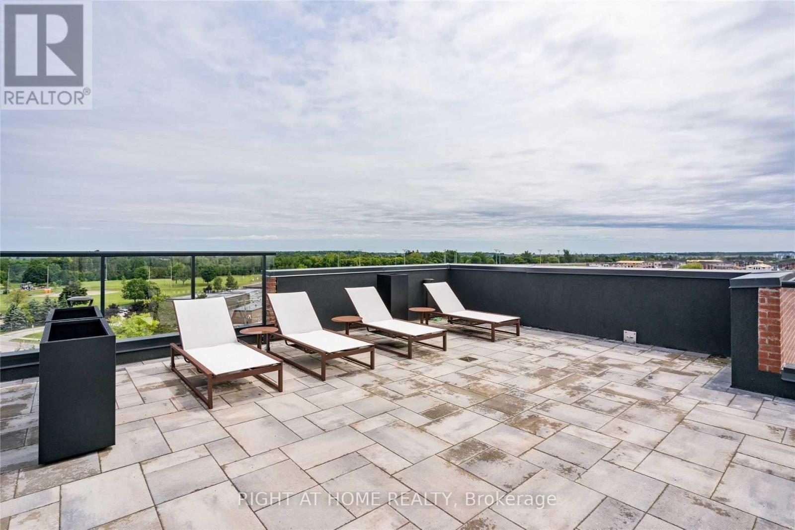 #315 -681 YONGE ST, #315