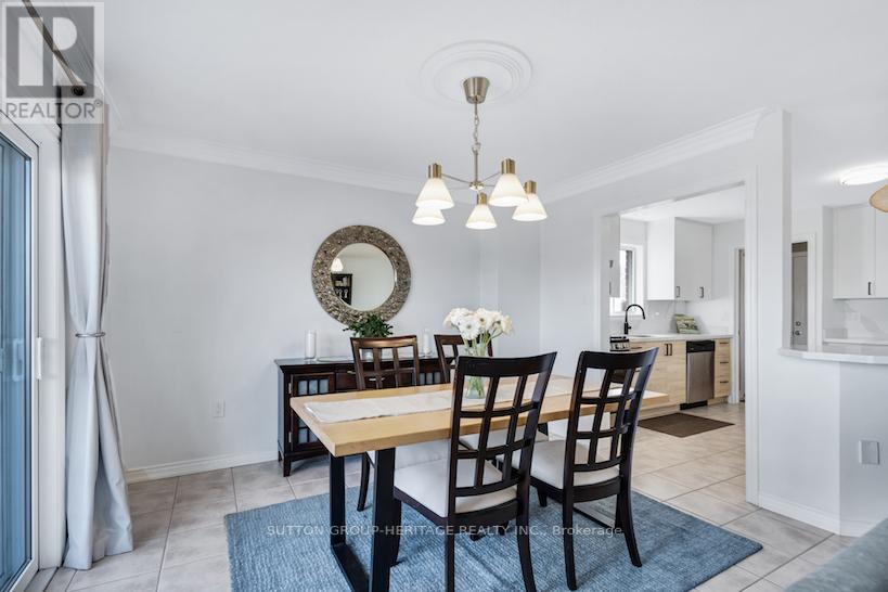 27 BROOKFIELD CRES