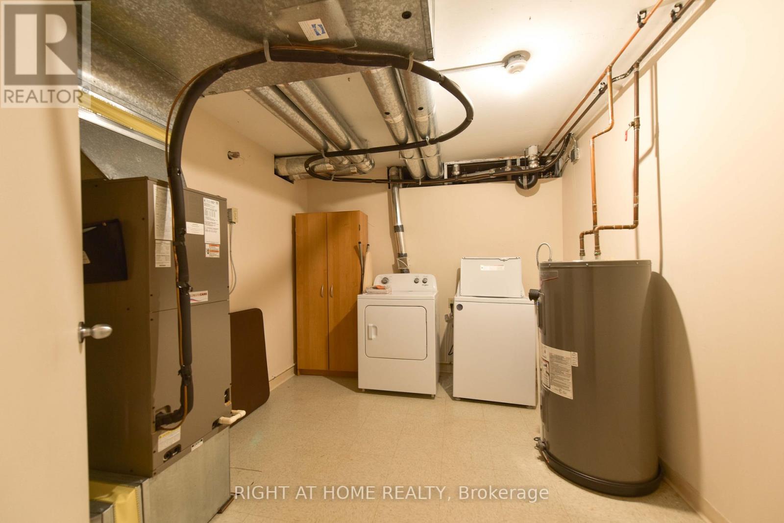 #203 -95 MATCHEDASH ST N, #203