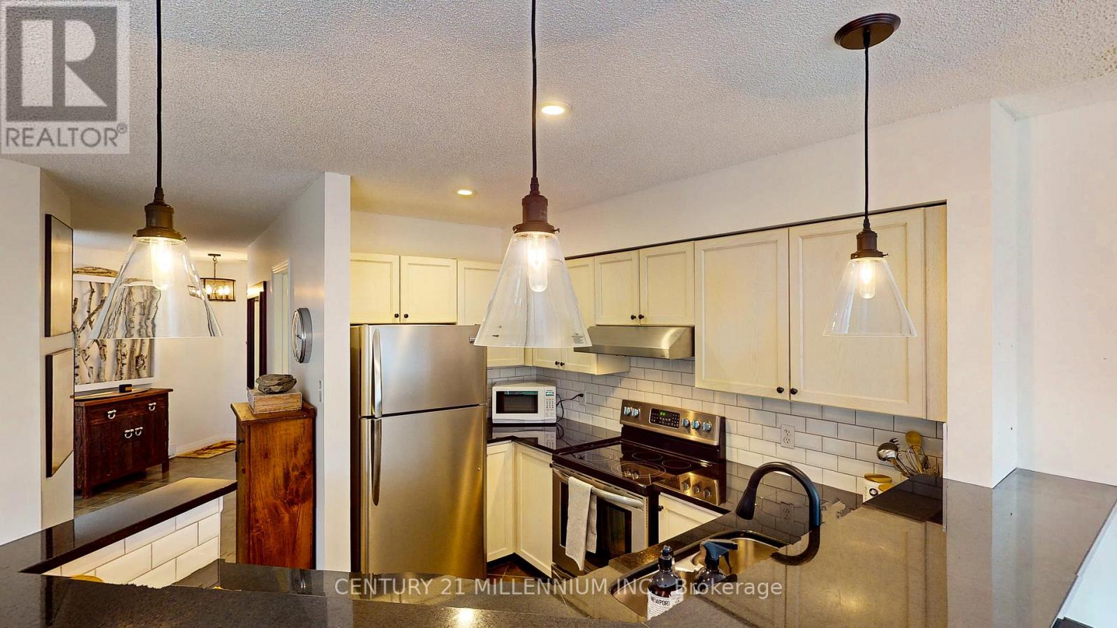 #7 -826 SUNCREST CIRC