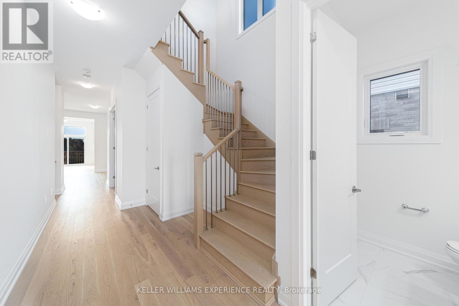 34 SHEPHERD DR N