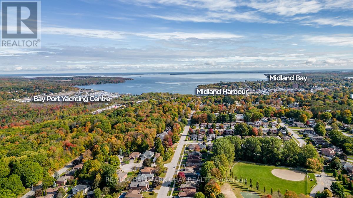 998 GLEN BOGIE CRES