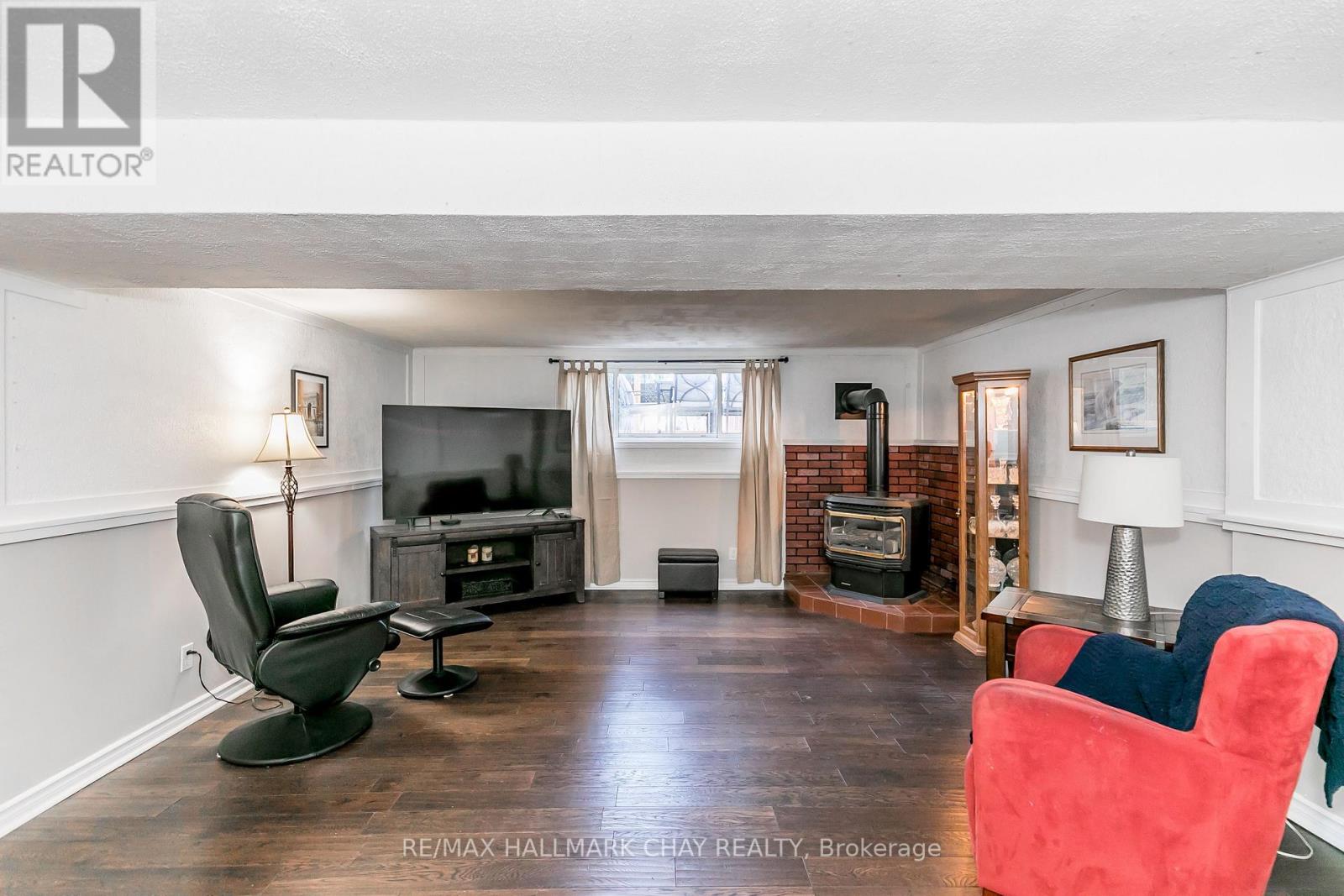998 GLEN BOGIE CRES