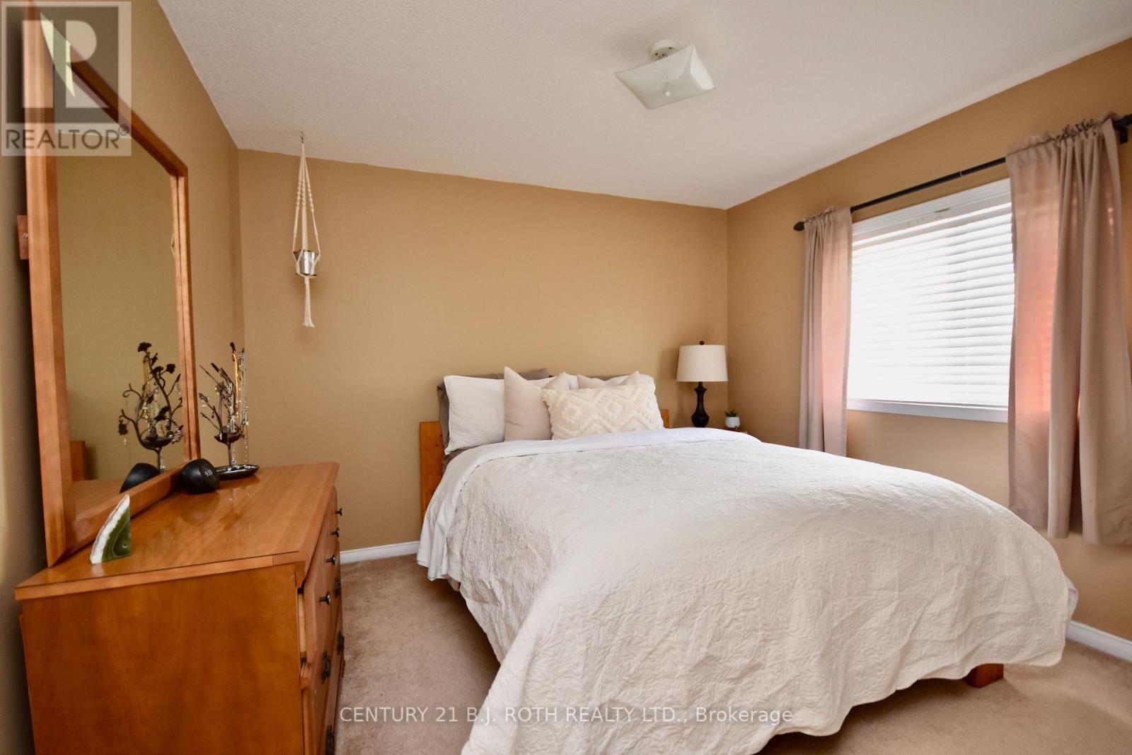 58 DUNSMORE LANE
