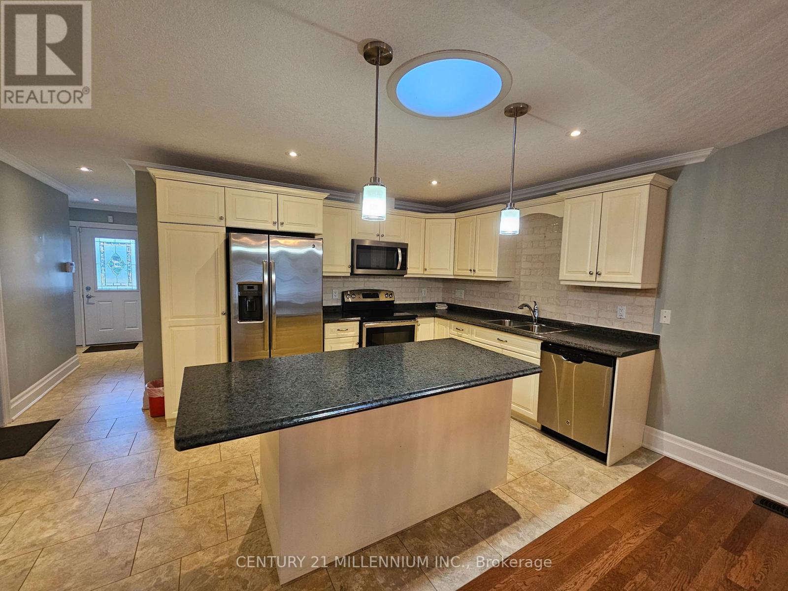 26 GARDEN GROVE CRES