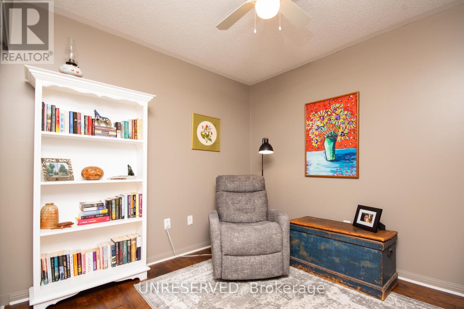 #201 -40 MULLIGAN LANE, #201