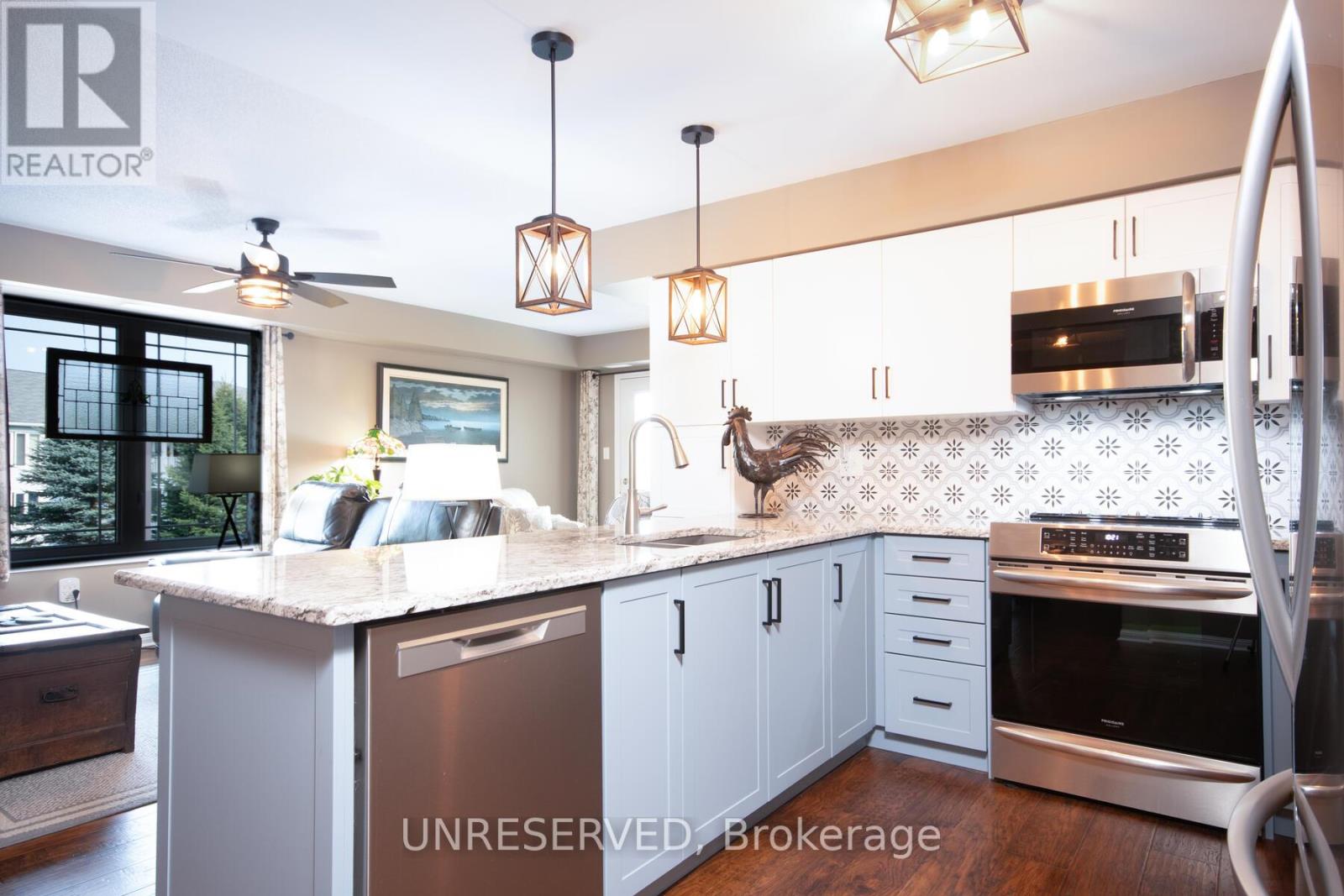 #201 -40 MULLIGAN LANE, #201
