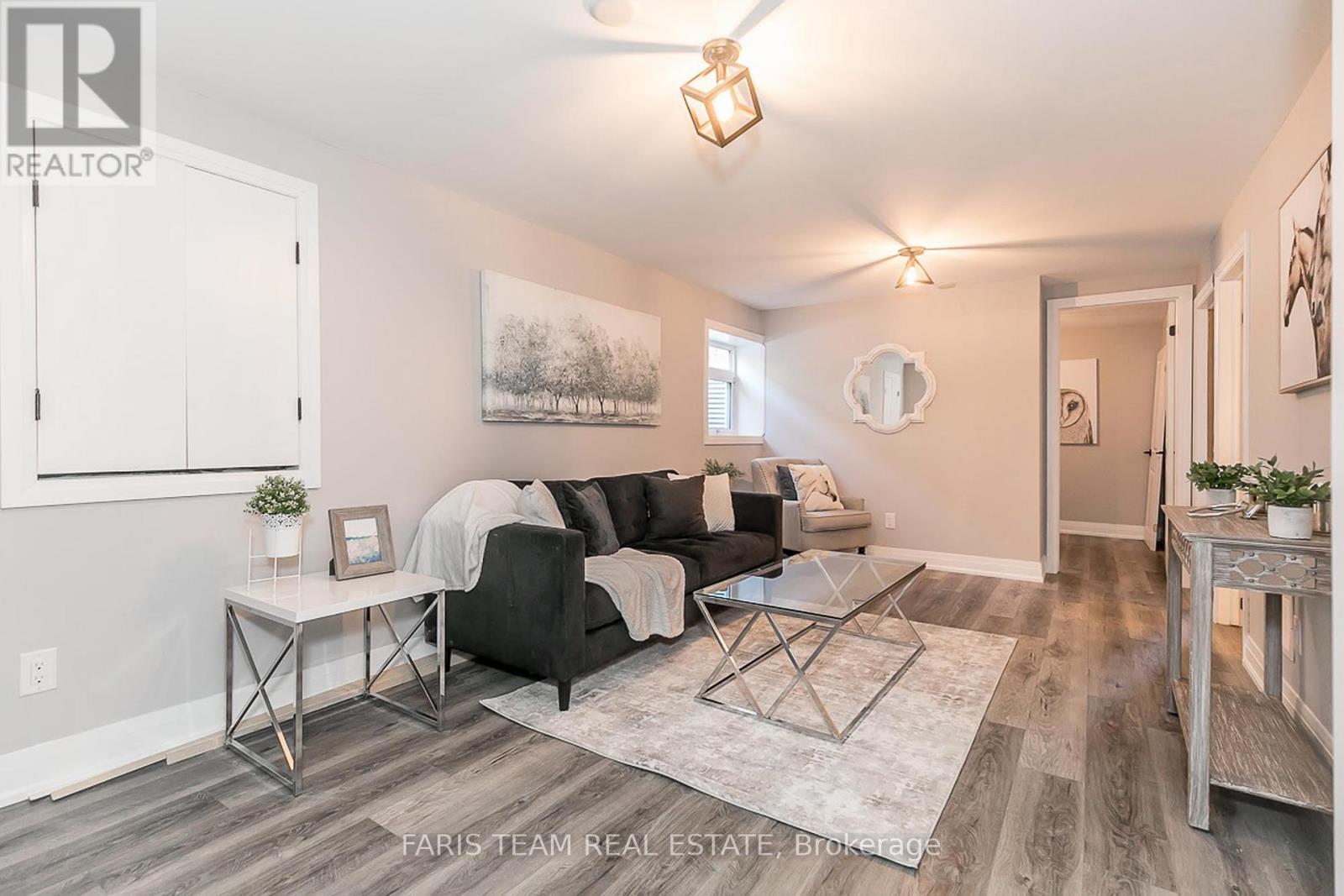 36 CHARLBROOK AVE