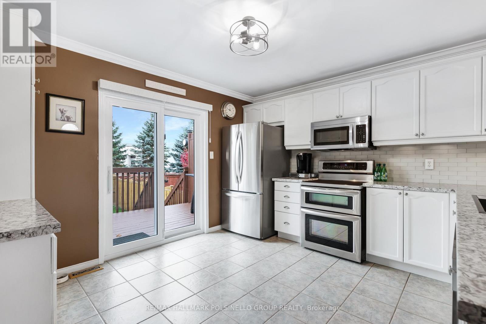 21 DUNSMORE LANE