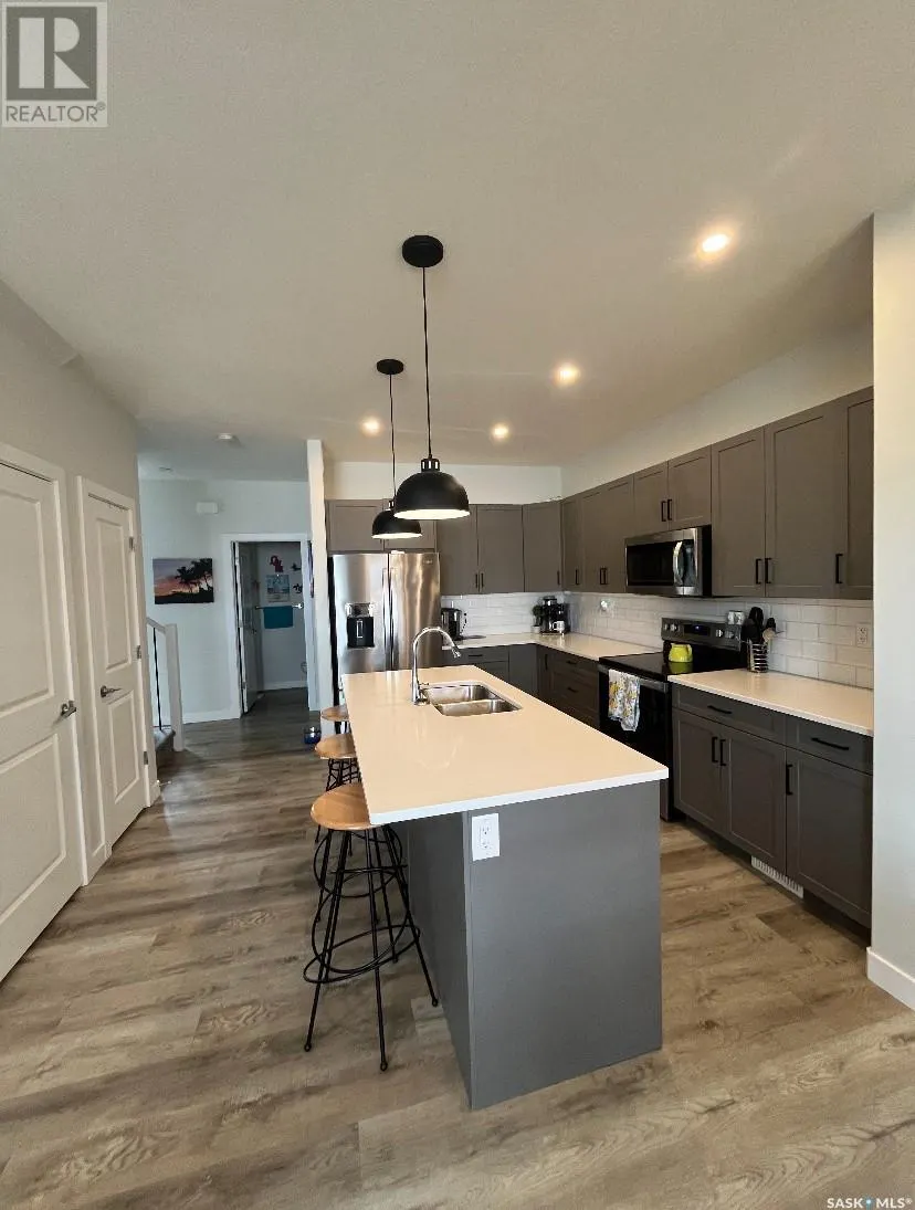 215 Skopik CRESCENT