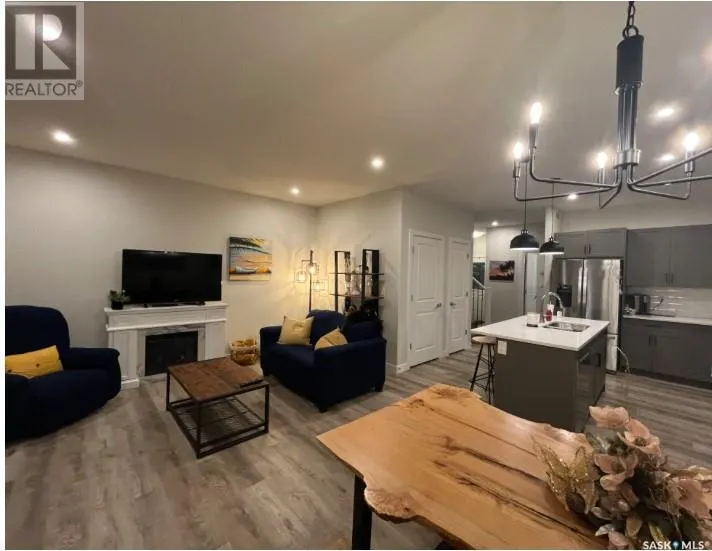 215 Skopik CRESCENT