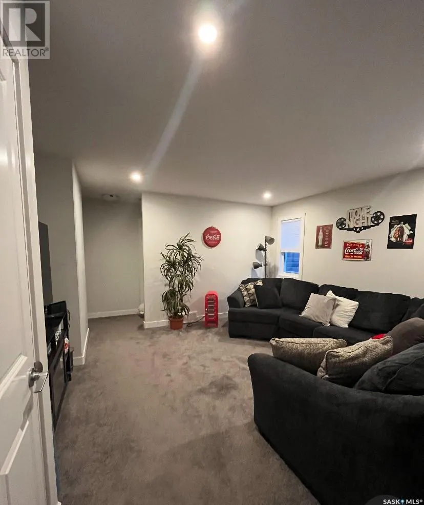 215 Skopik CRESCENT