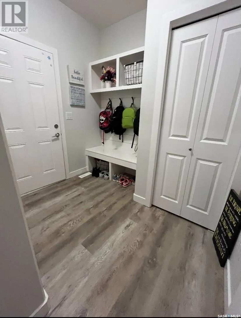 215 Skopik CRESCENT