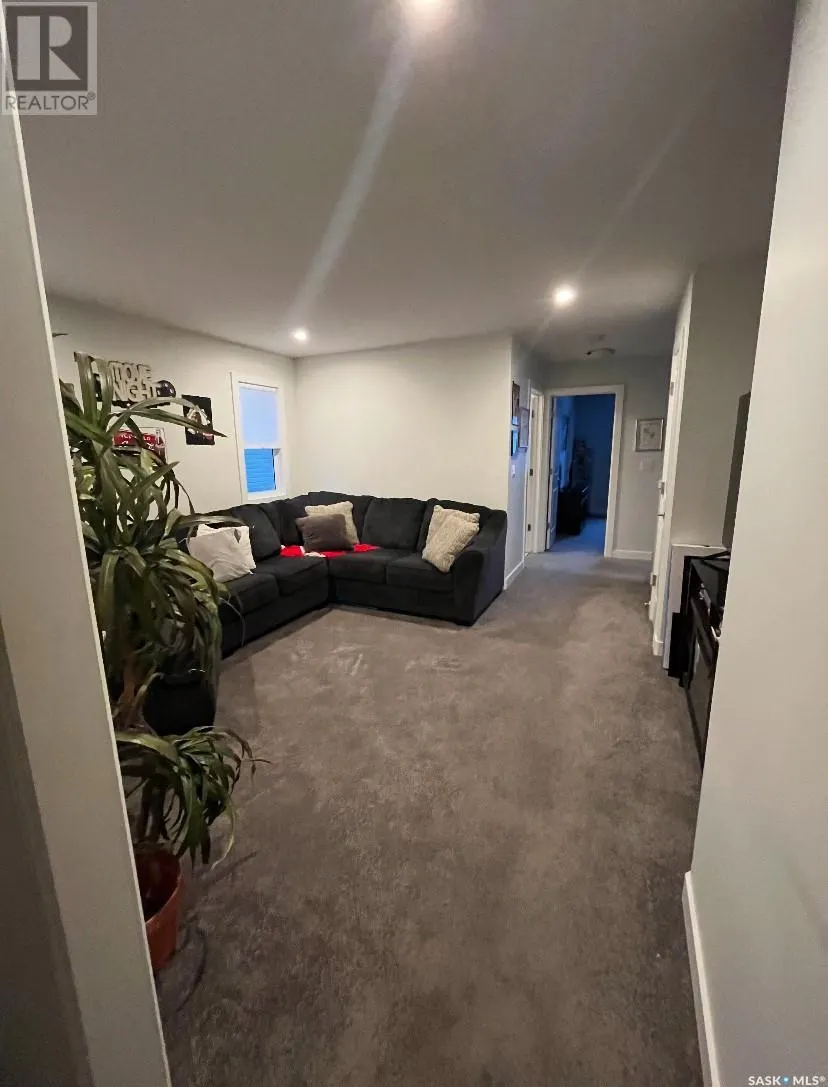 215 Skopik CRESCENT
