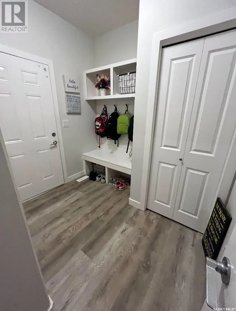 215 Skopik CRESCENT