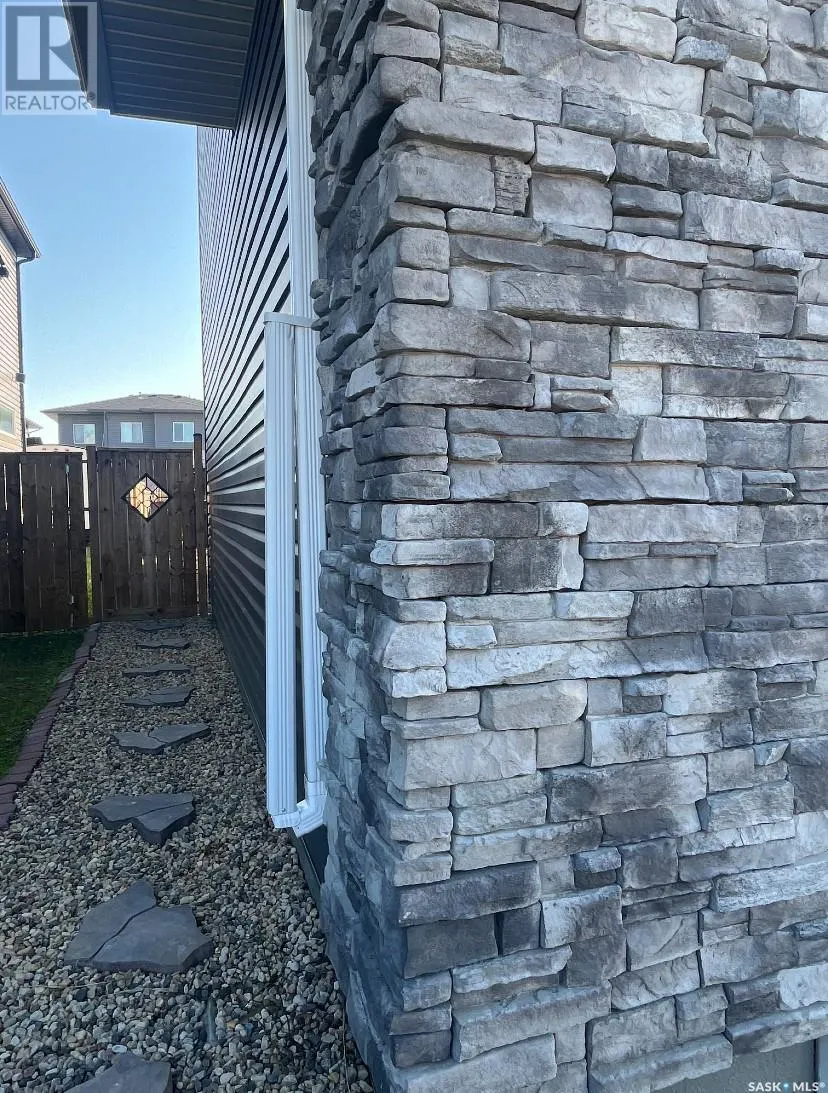 215 Skopik CRESCENT