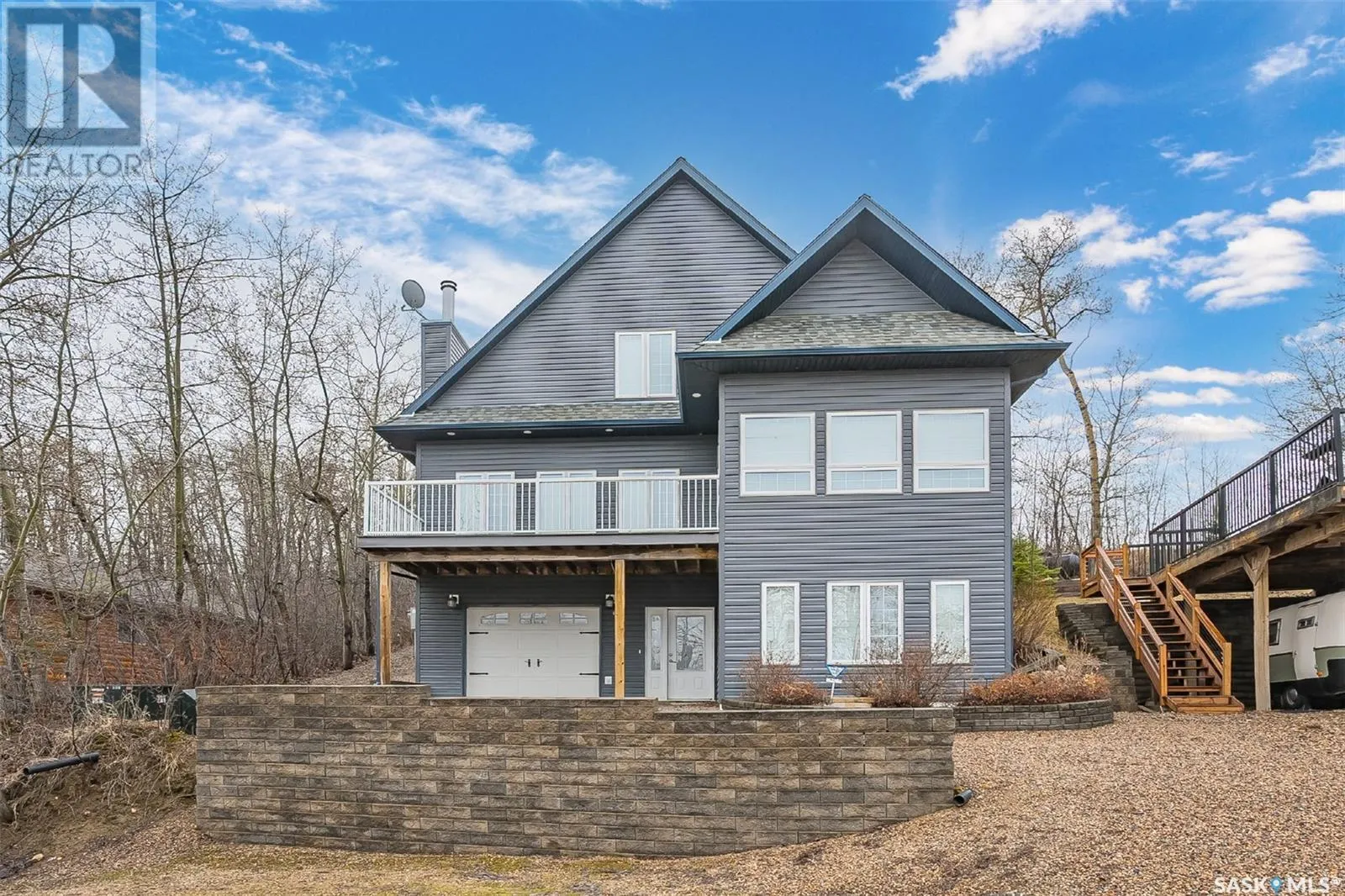 6 Joanette DRIVE