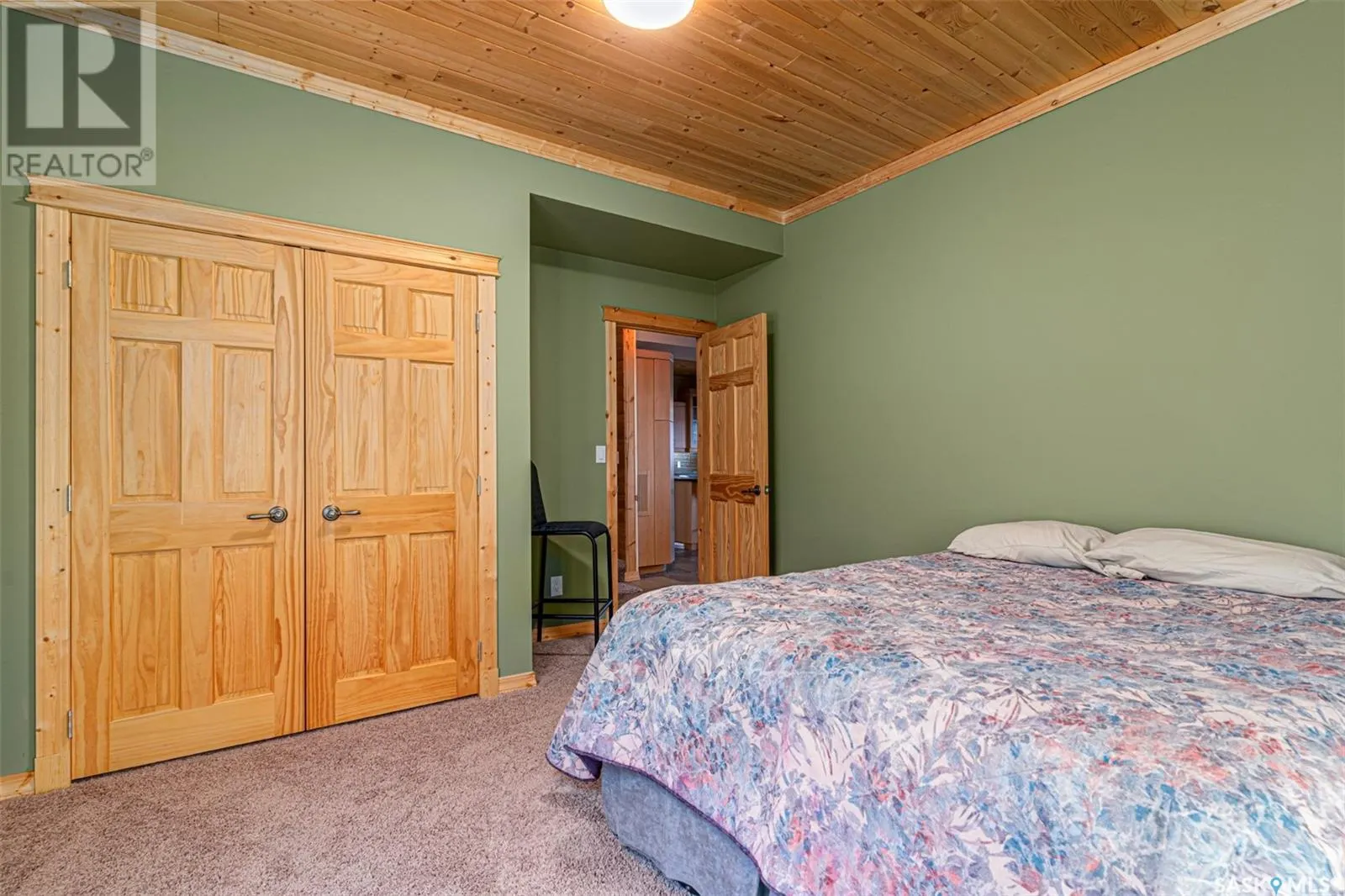 6 Joanette DRIVE