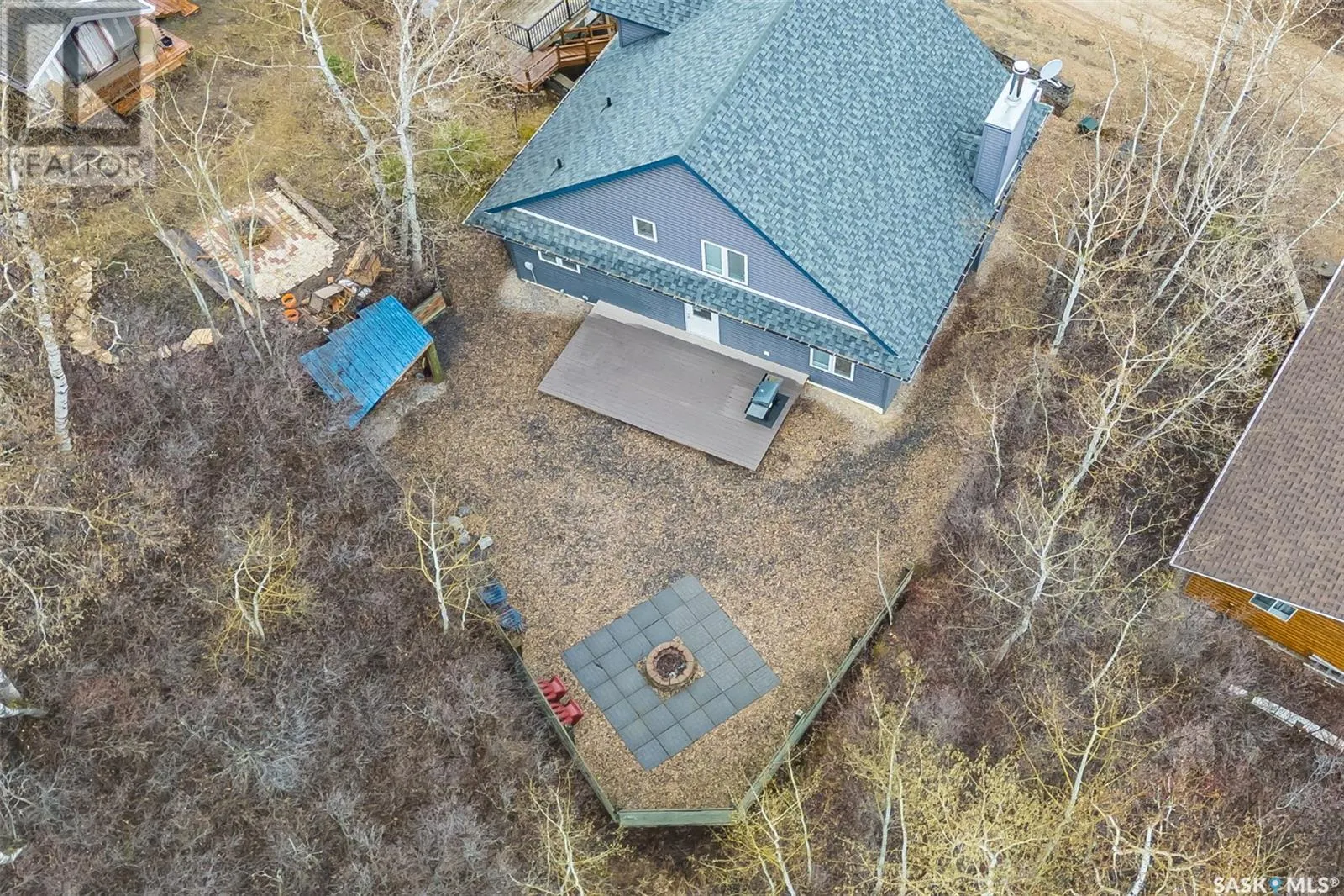 6 Joanette DRIVE