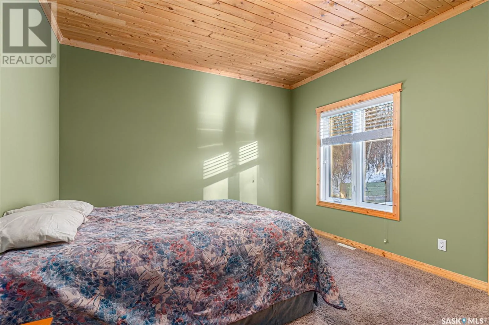 6 Joanette DRIVE