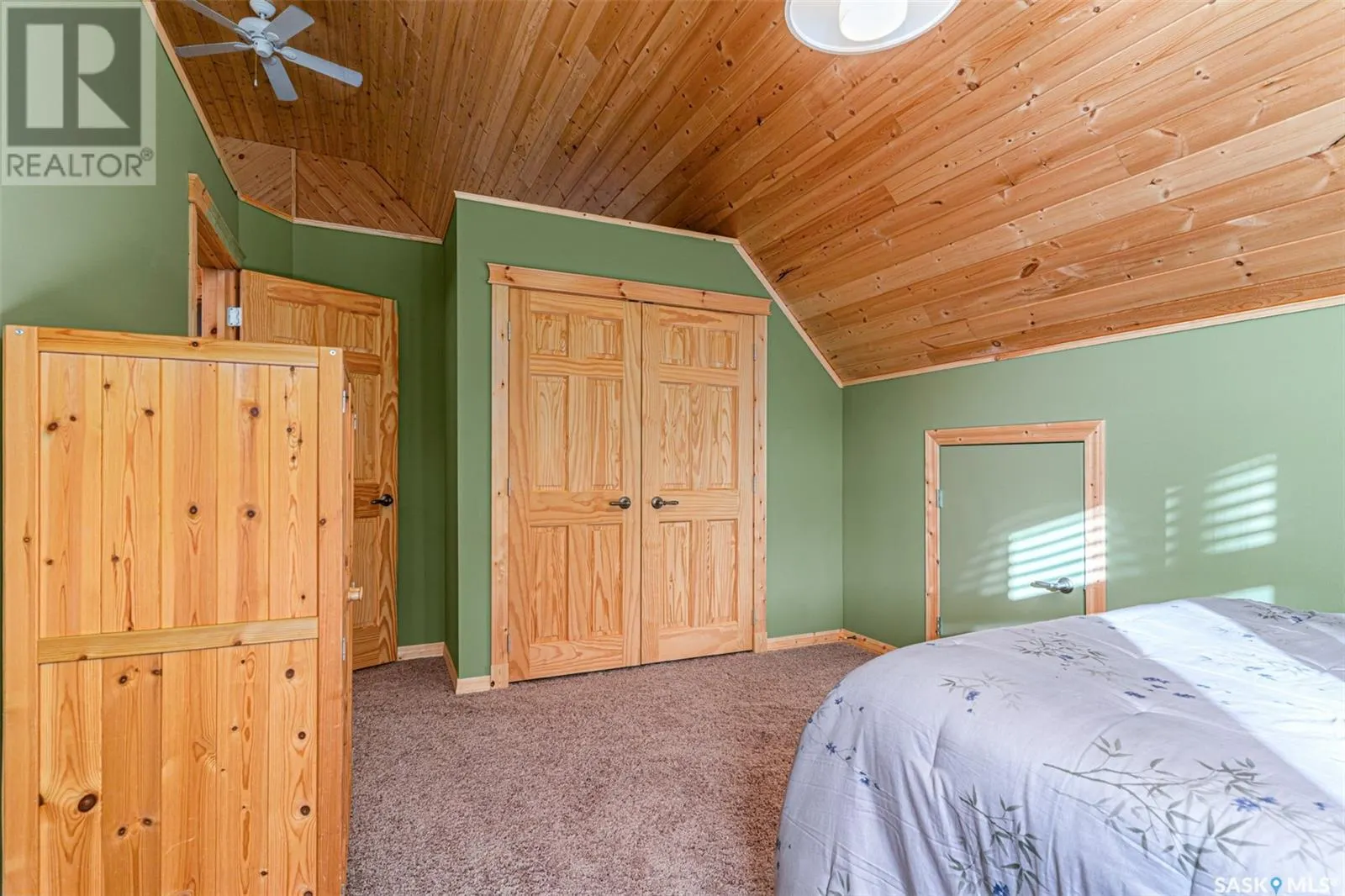 6 Joanette DRIVE