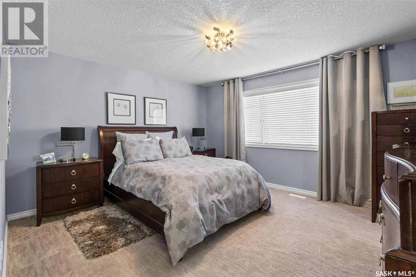 54 115 Veltkamp CRESCENT