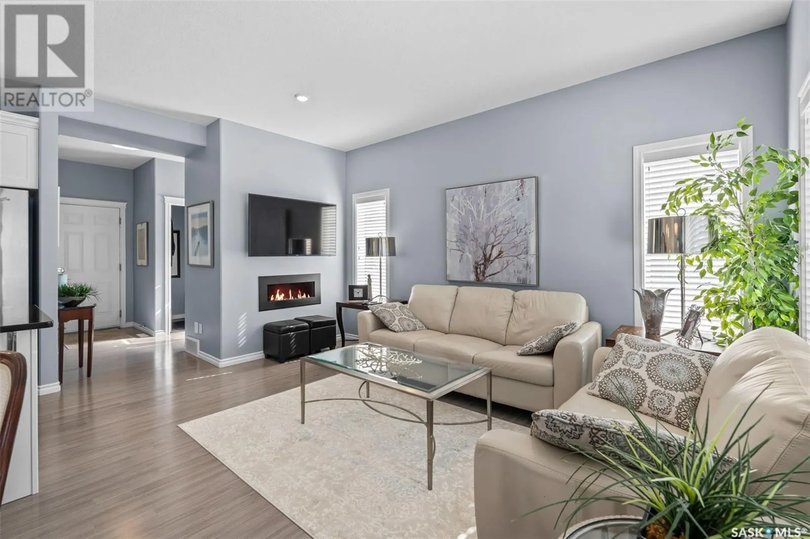 54 115 Veltkamp CRESCENT