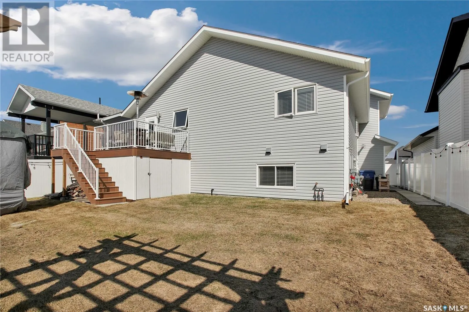 709 Scott CRESCENT