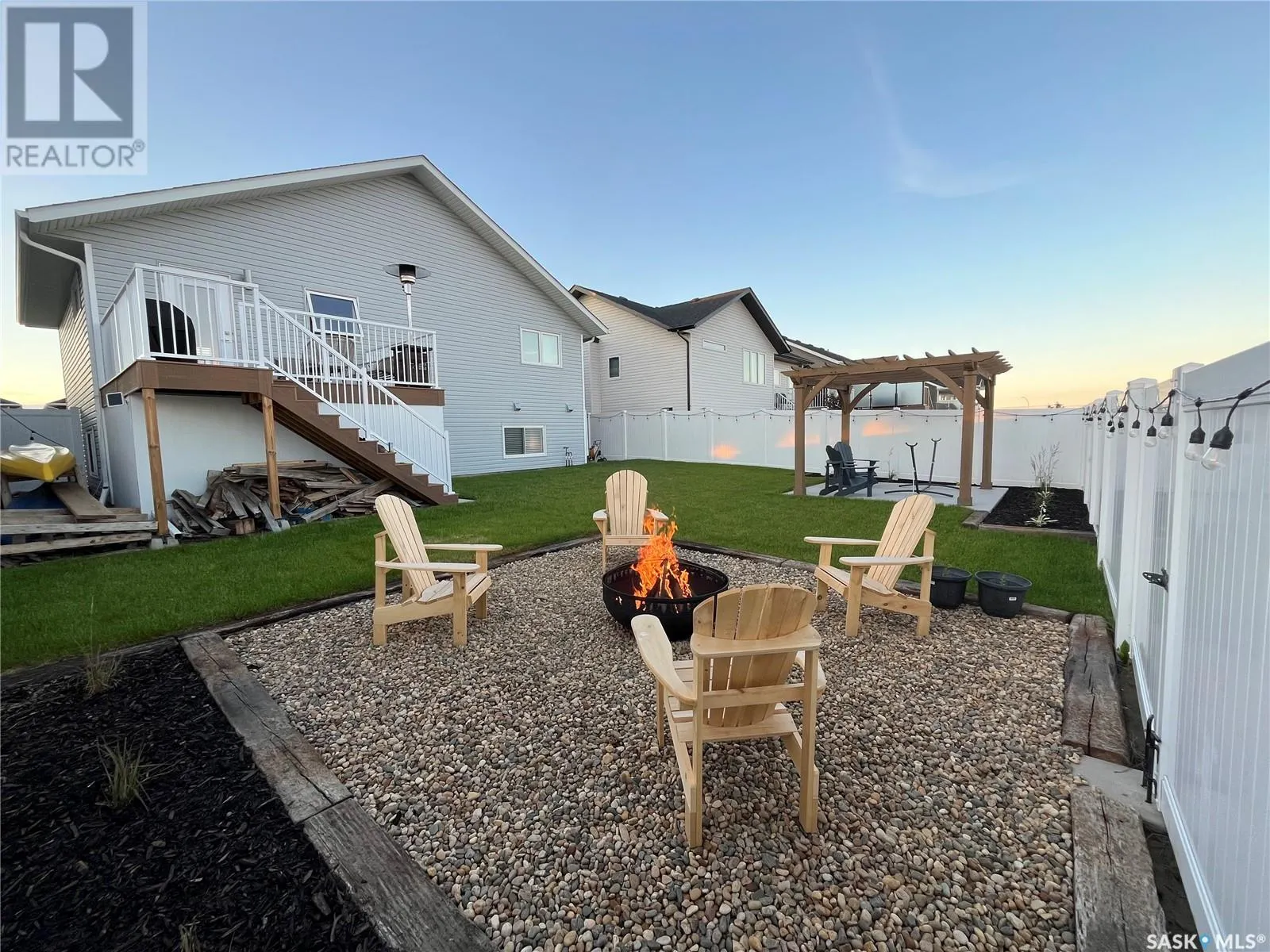 709 Scott CRESCENT