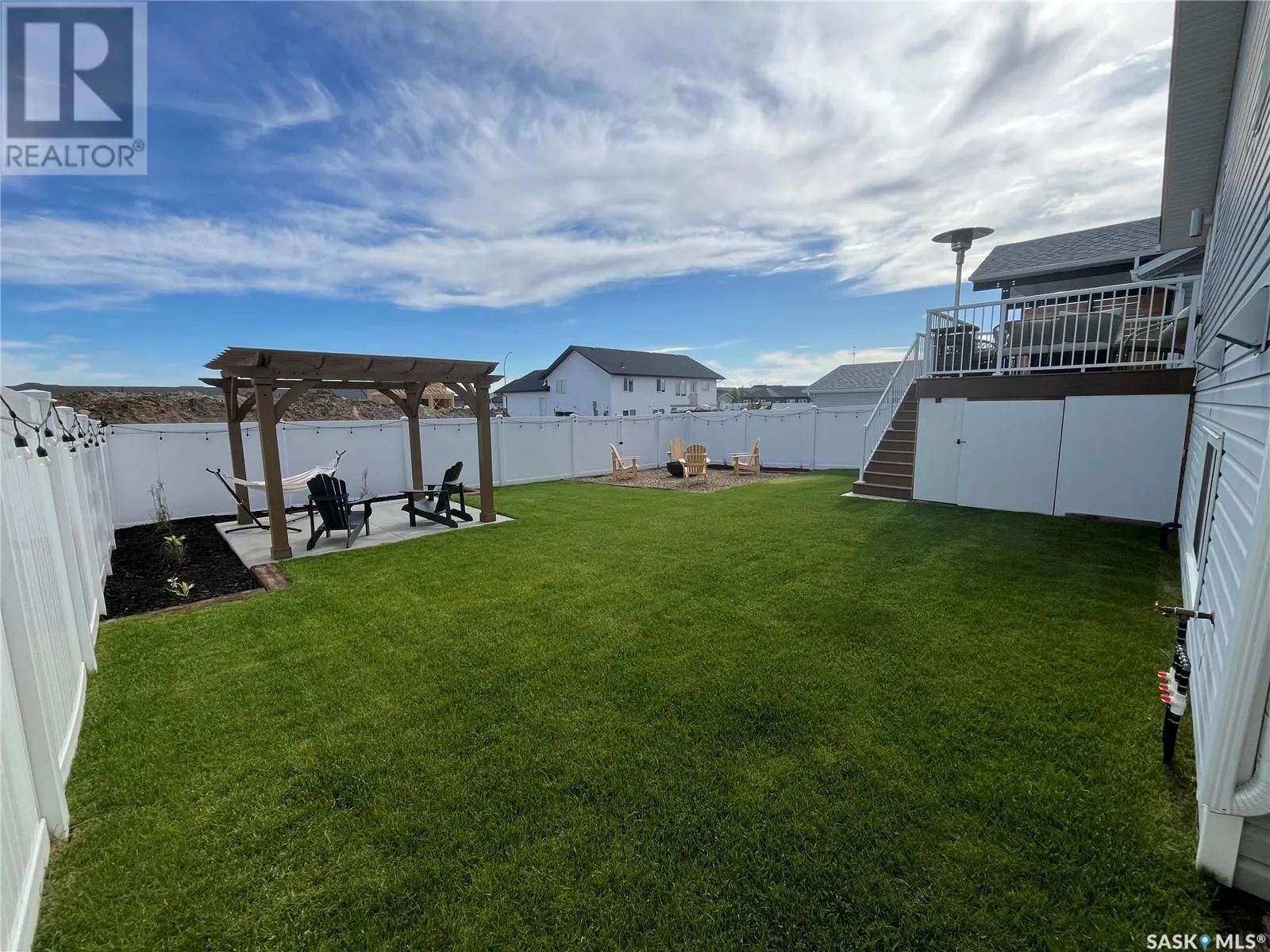 709 Scott CRESCENT