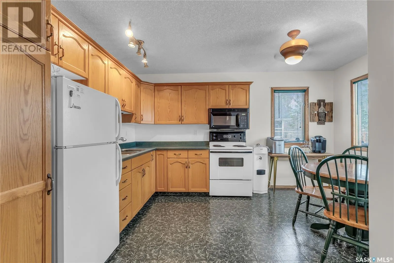 407 Sunridge PLACE