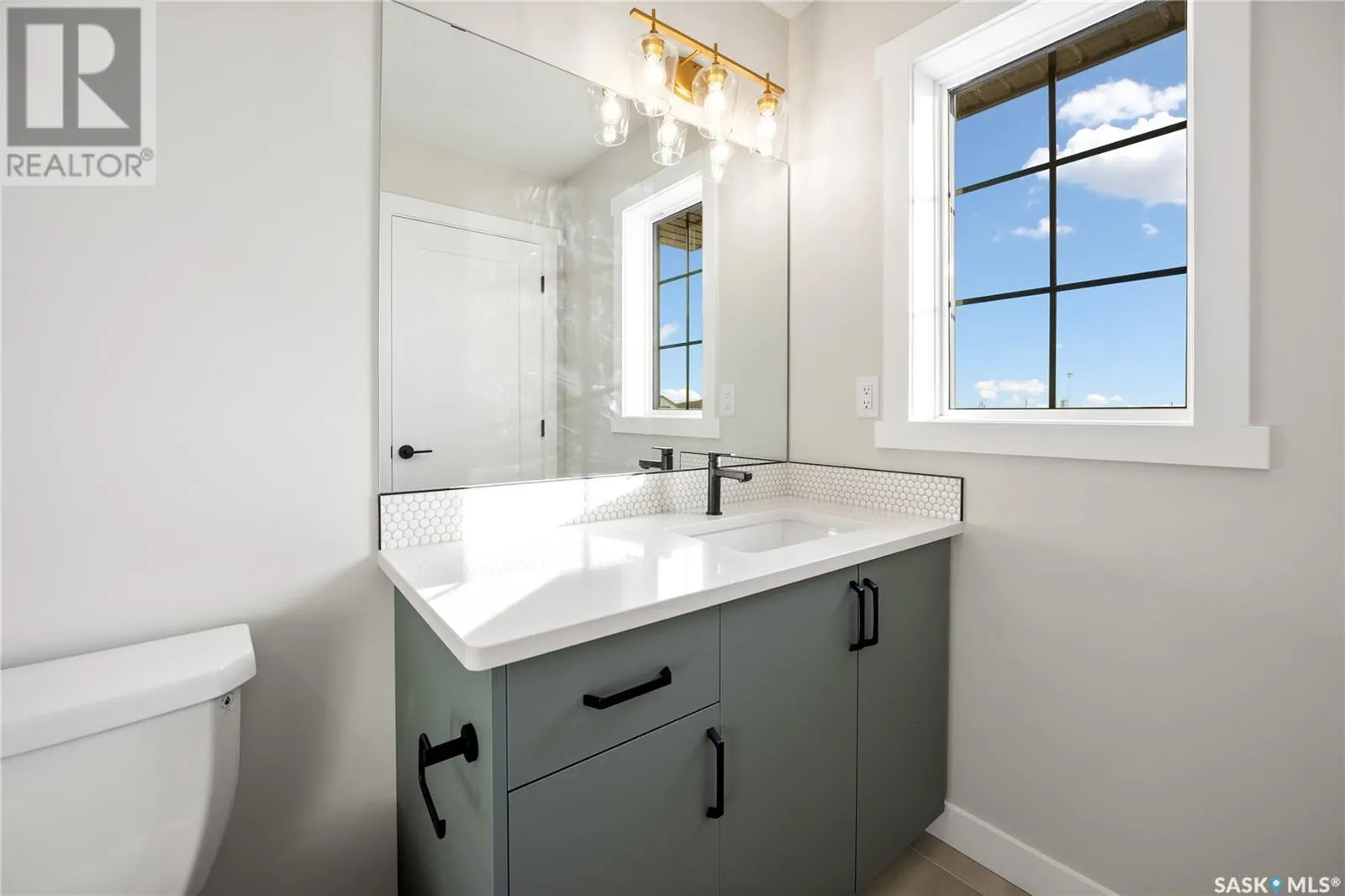 415 Nazarali MANOR