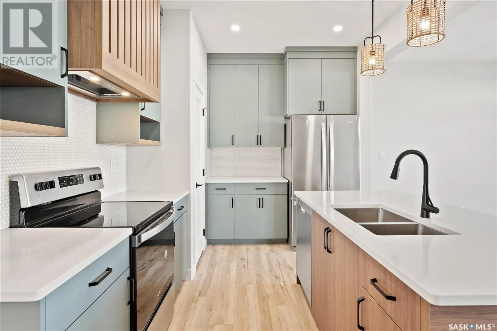 415 Nazarali MANOR