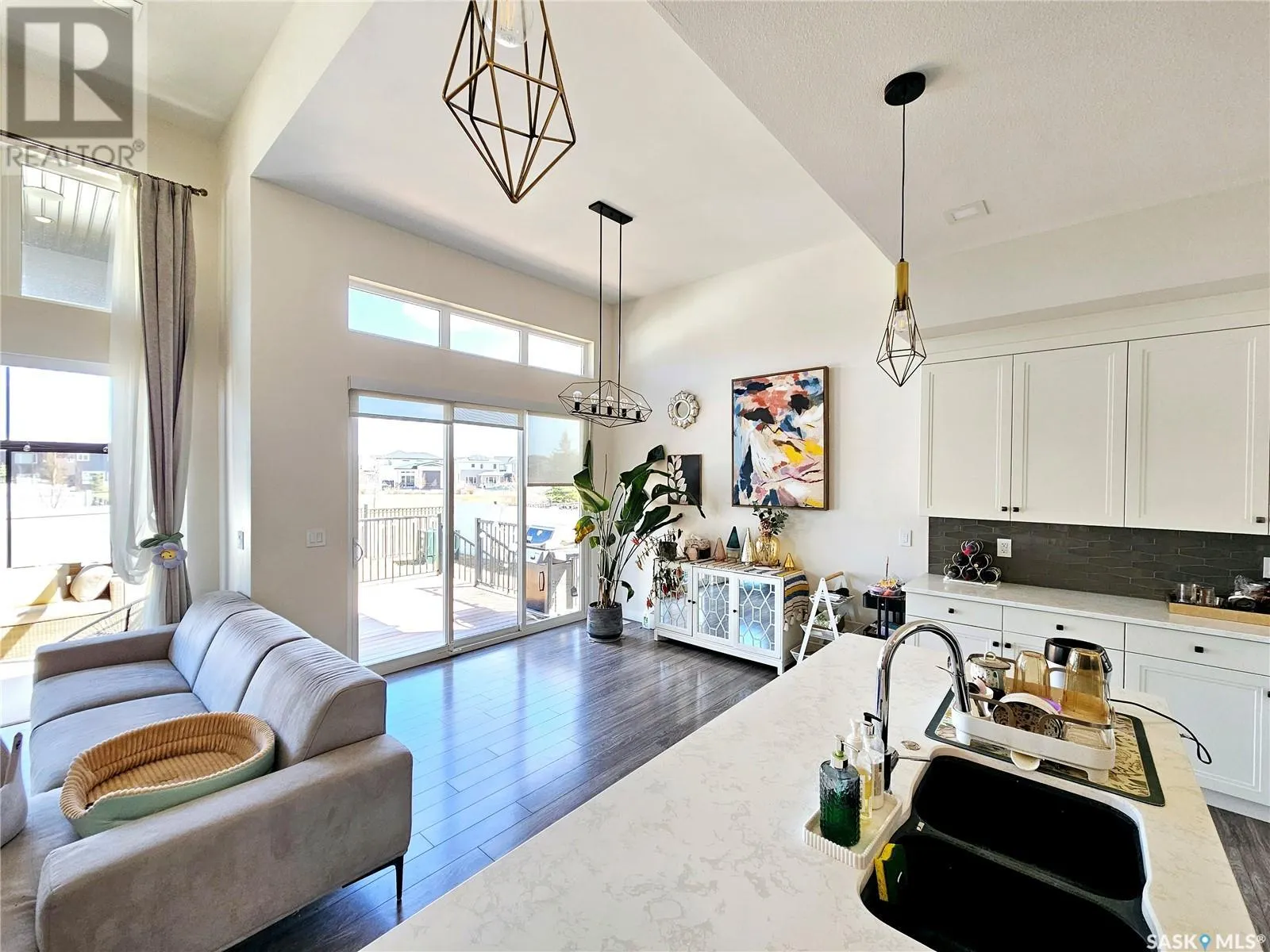 411 Dagnone TERRACE