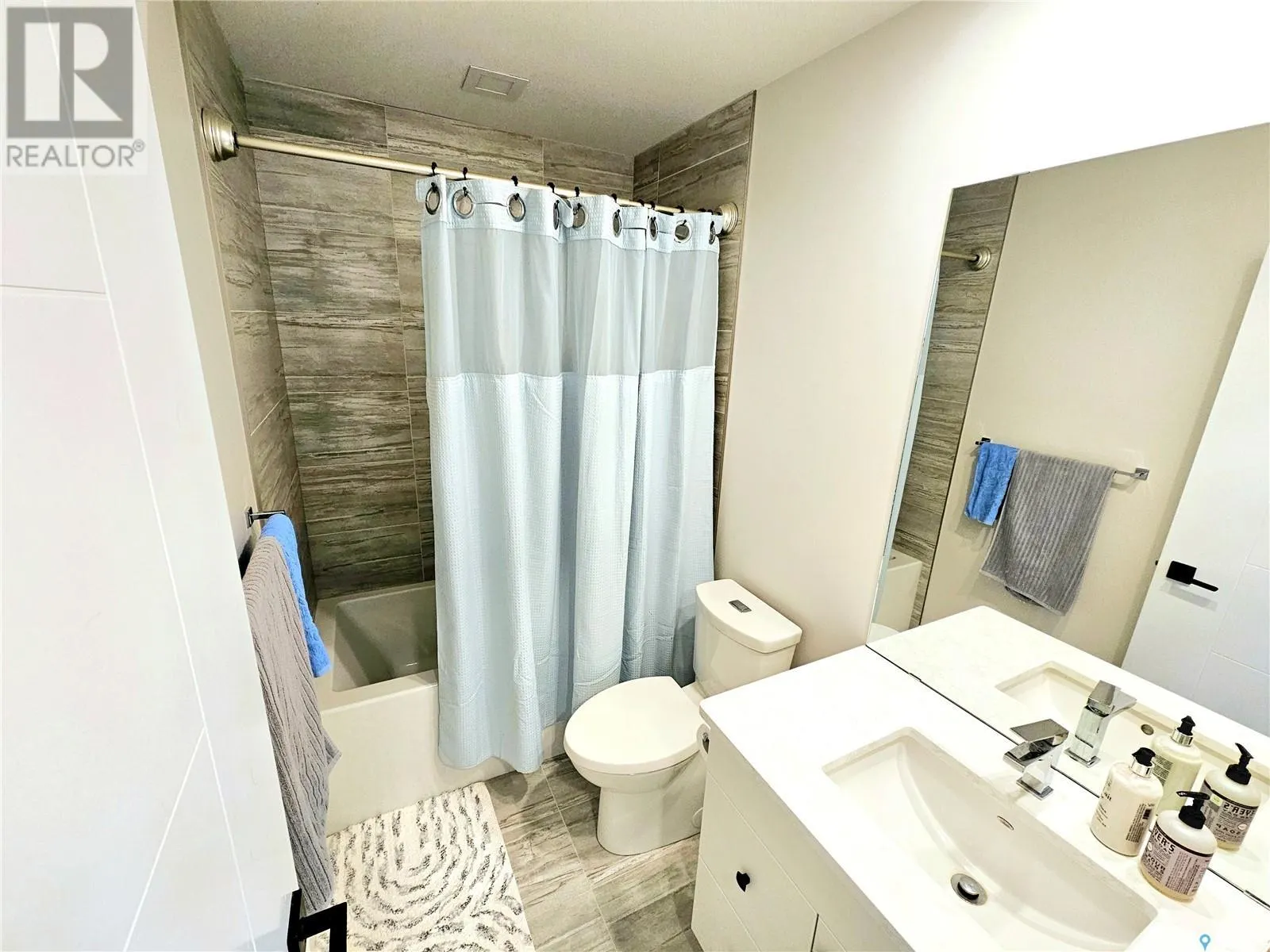 411 Dagnone TERRACE