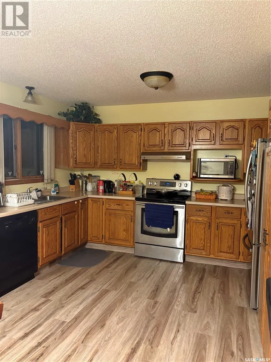 1673 Olive Diefenbaker DRIVE