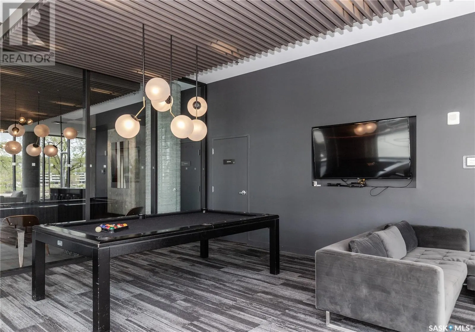 1904 490 2nd AVENUE S