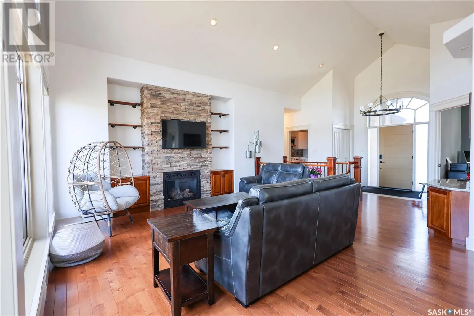 6 Gurney CRESCENT