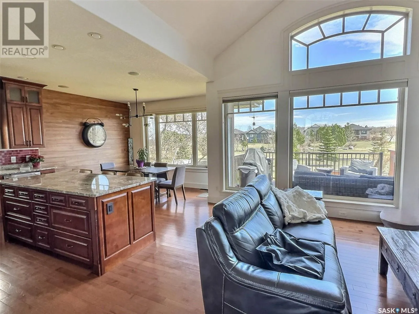 6 Gurney CRESCENT