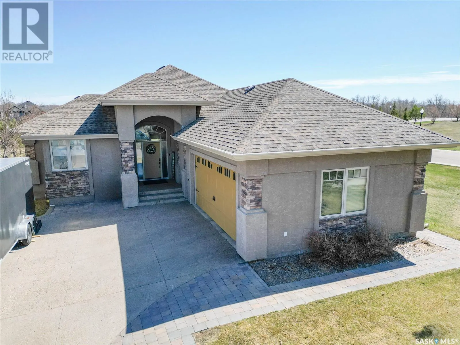 6 Gurney CRESCENT