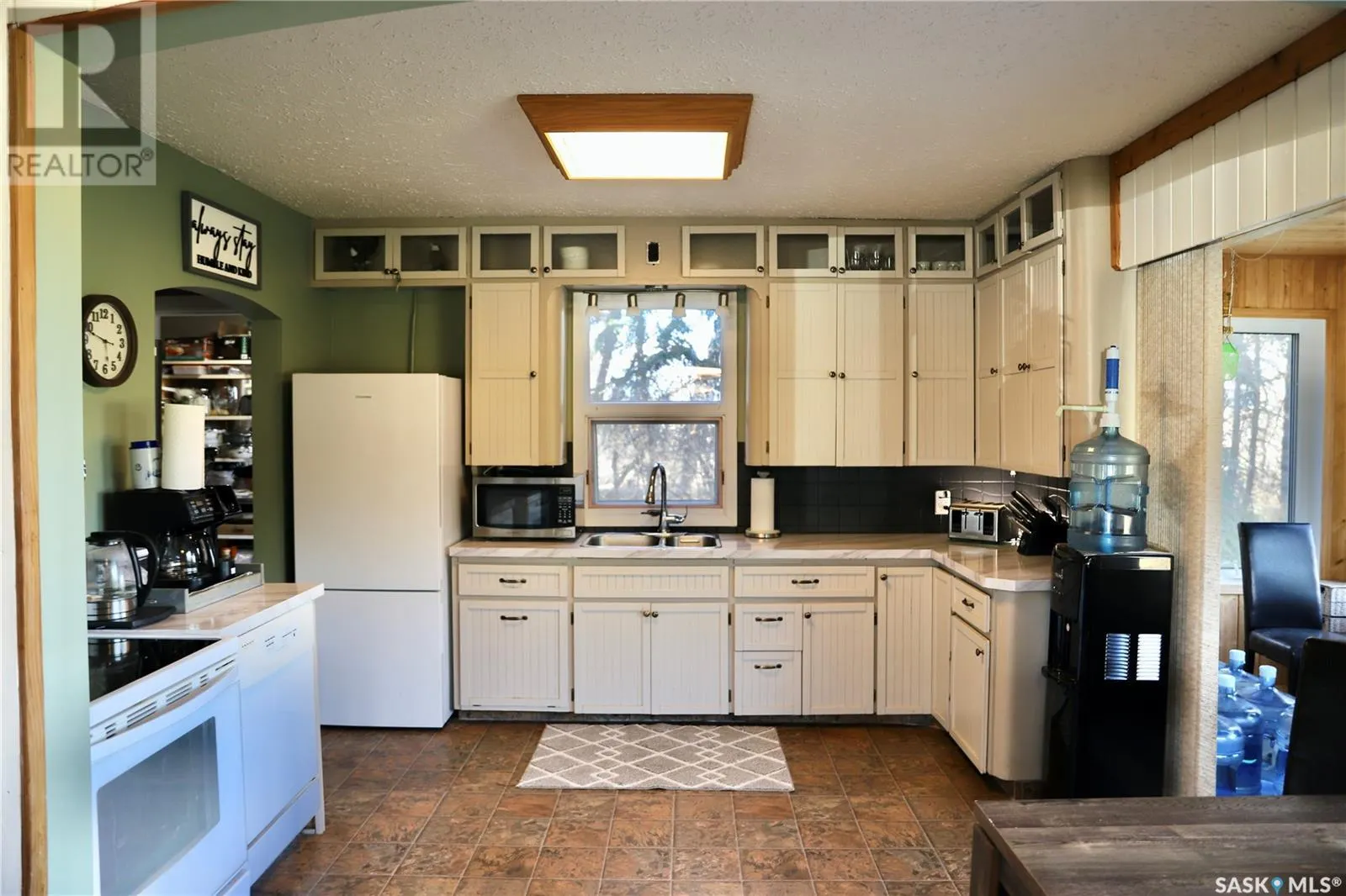 NORTH HOLBEIN ACREAGE