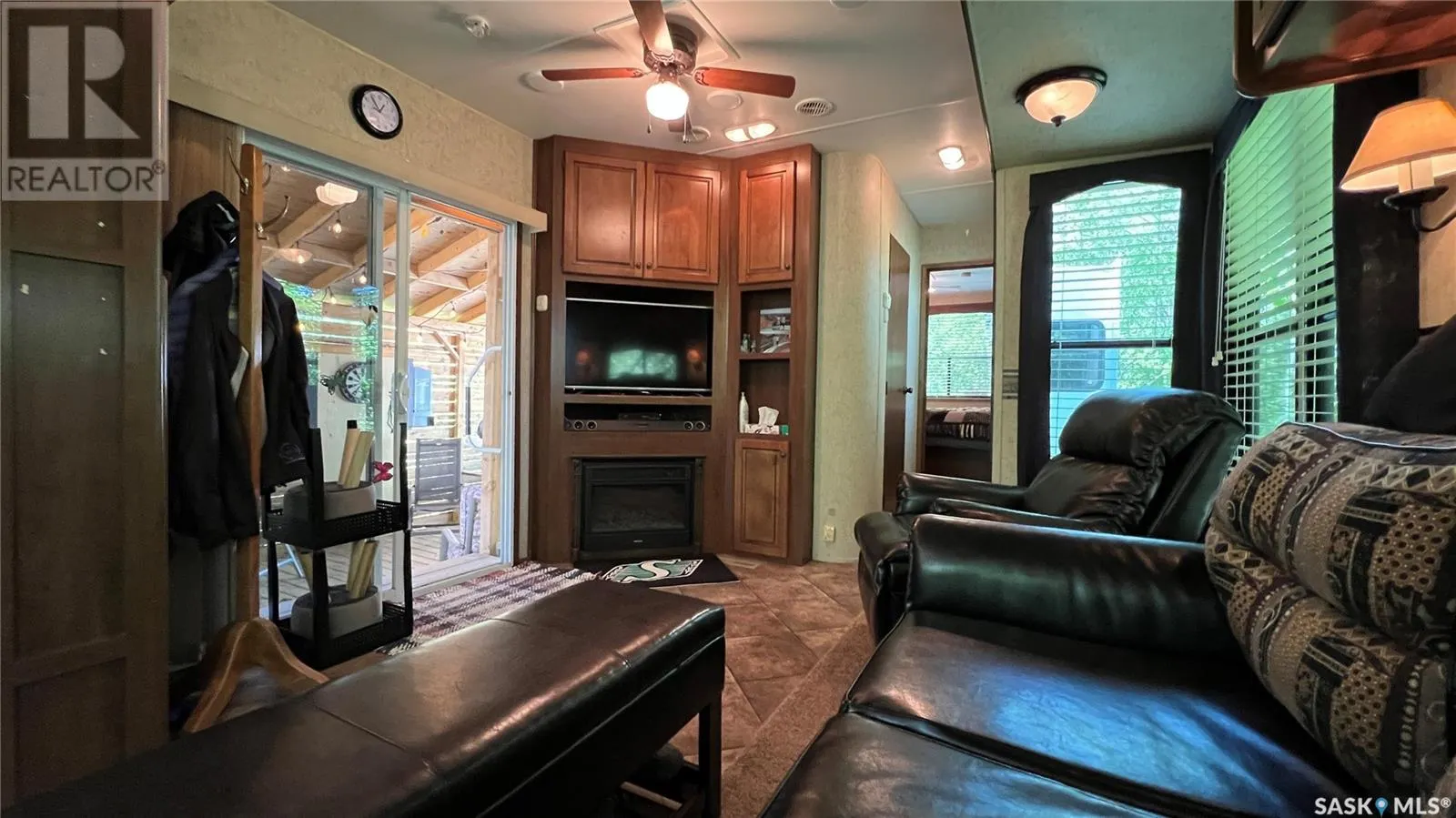 29 Poplar Beach RV RESORT Wakaw Lake