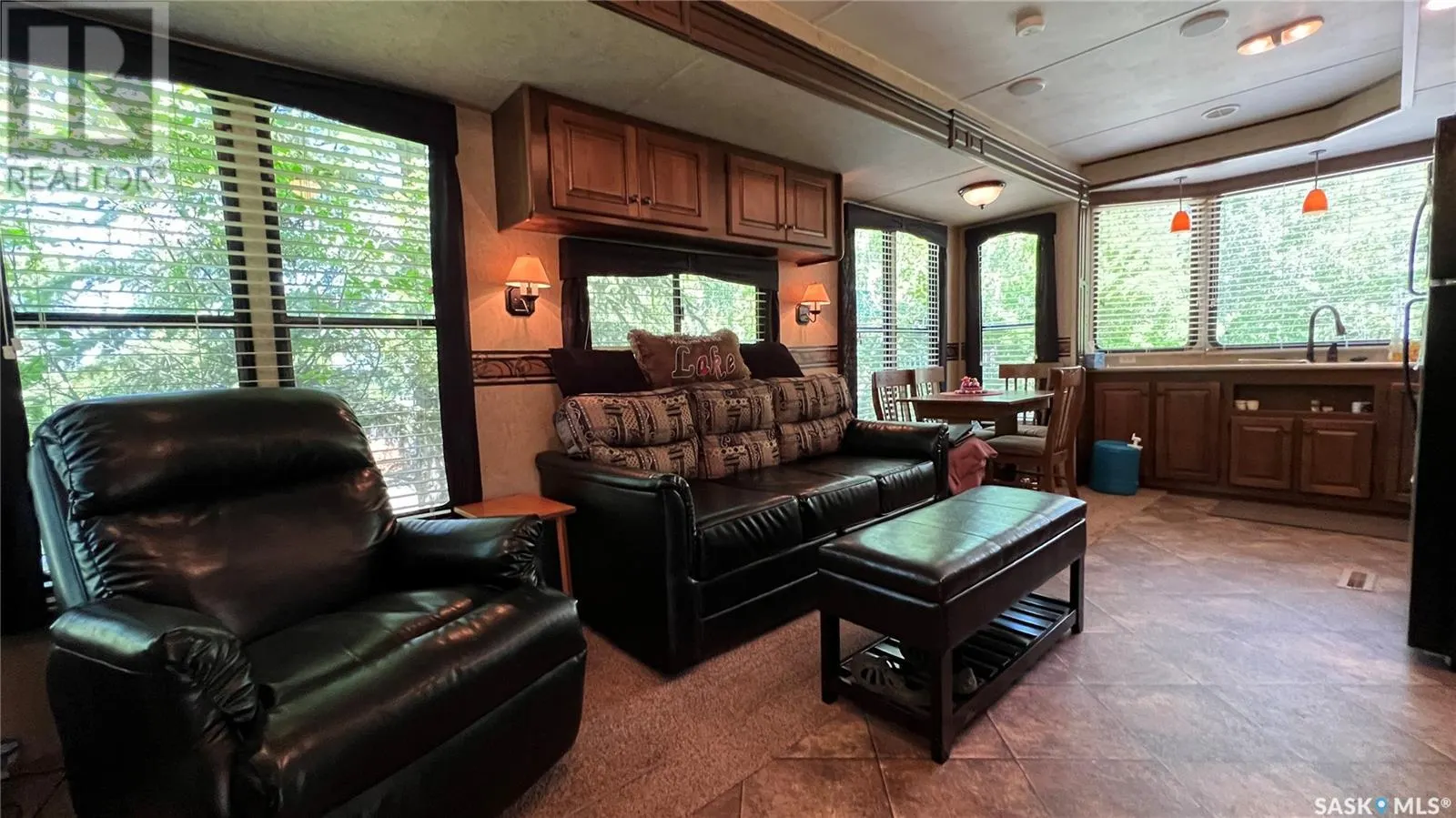 29 Poplar Beach RV RESORT Wakaw Lake