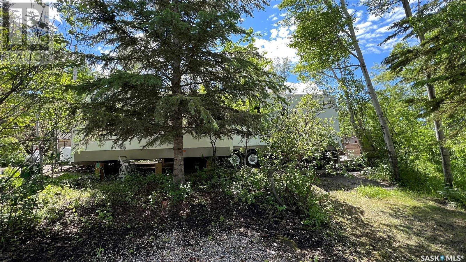 29 Poplar Beach RV RESORT Wakaw Lake