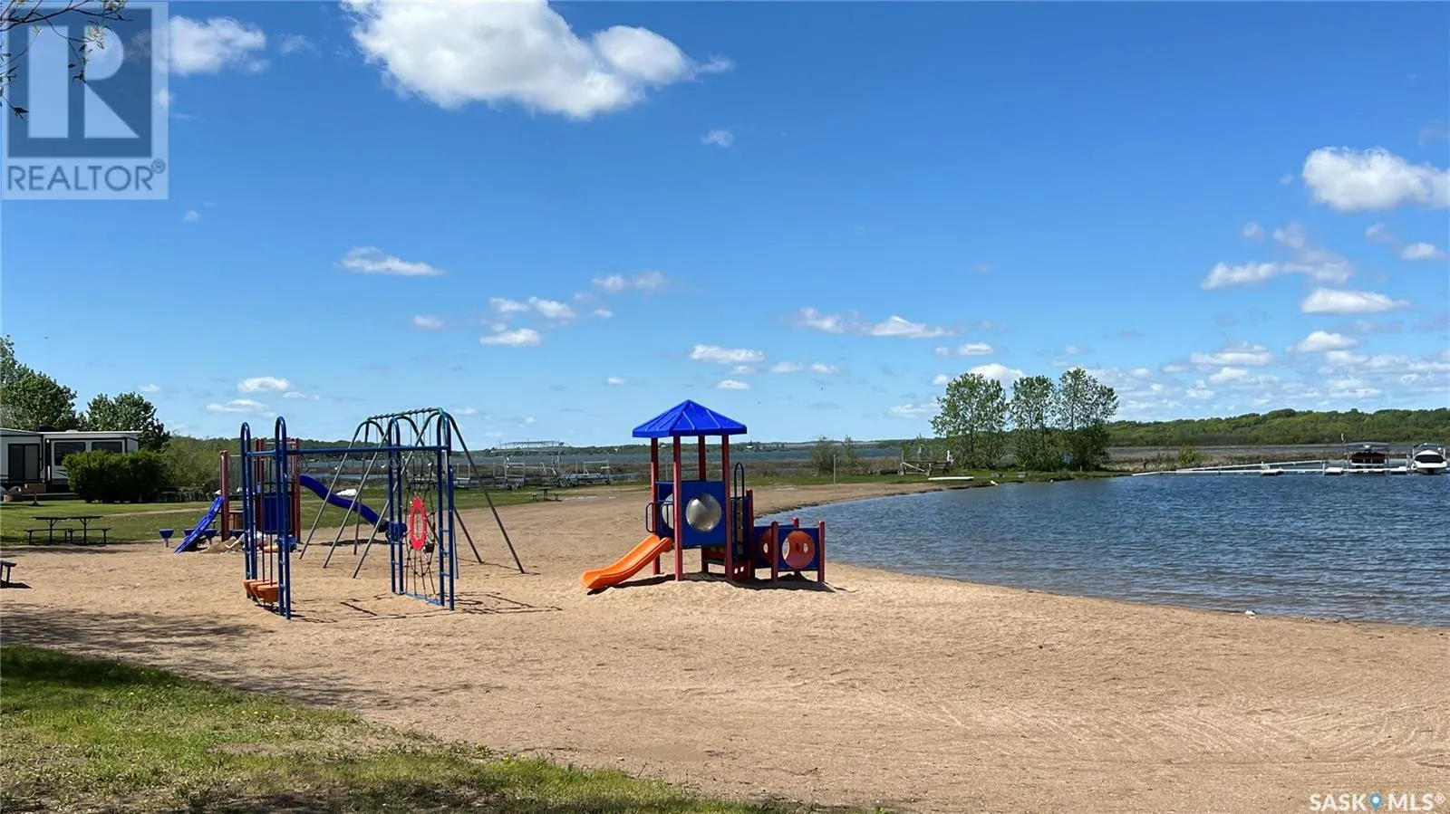 29 Poplar Beach RV RESORT Wakaw Lake