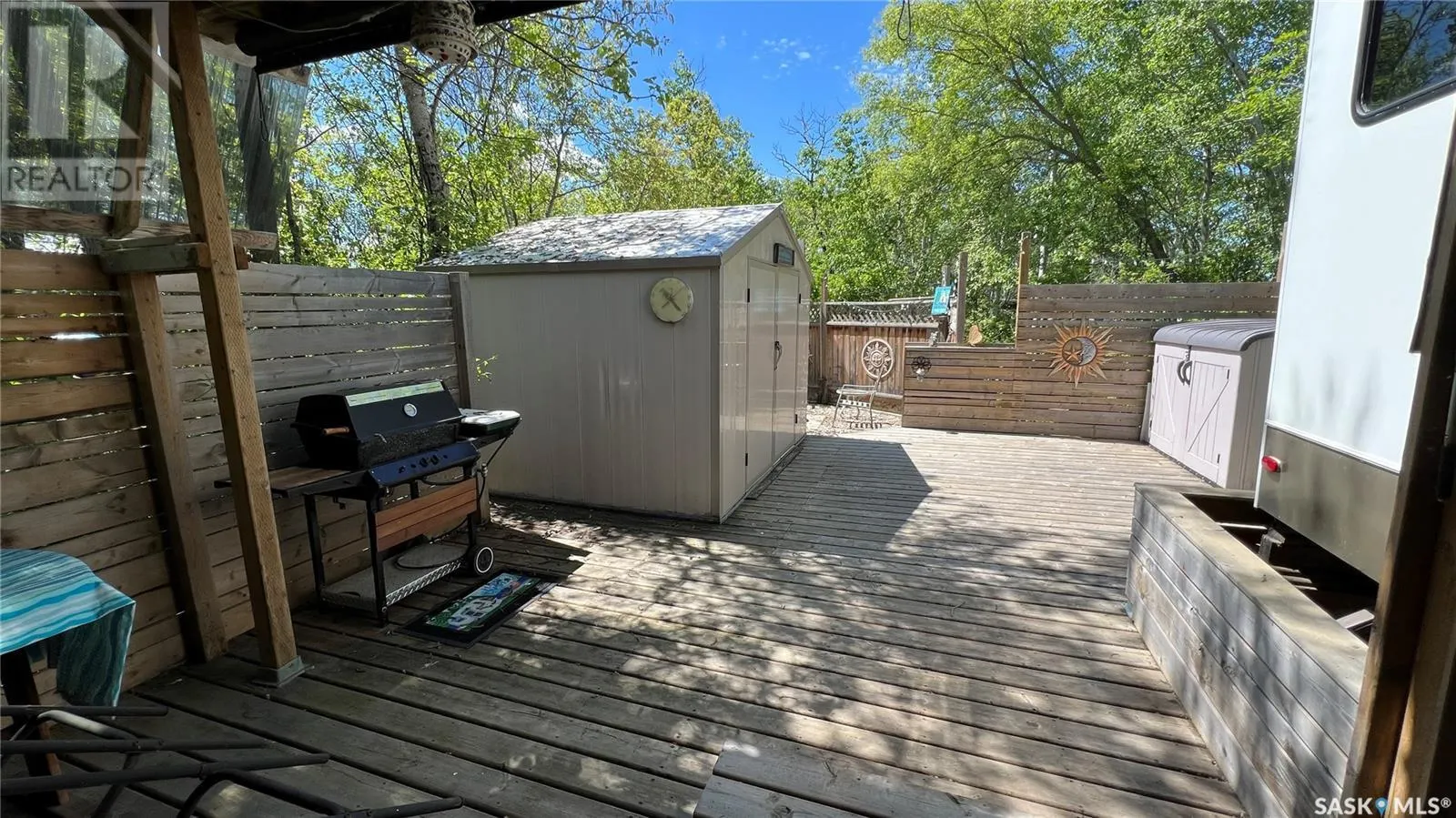 29 Poplar Beach RV RESORT Wakaw Lake