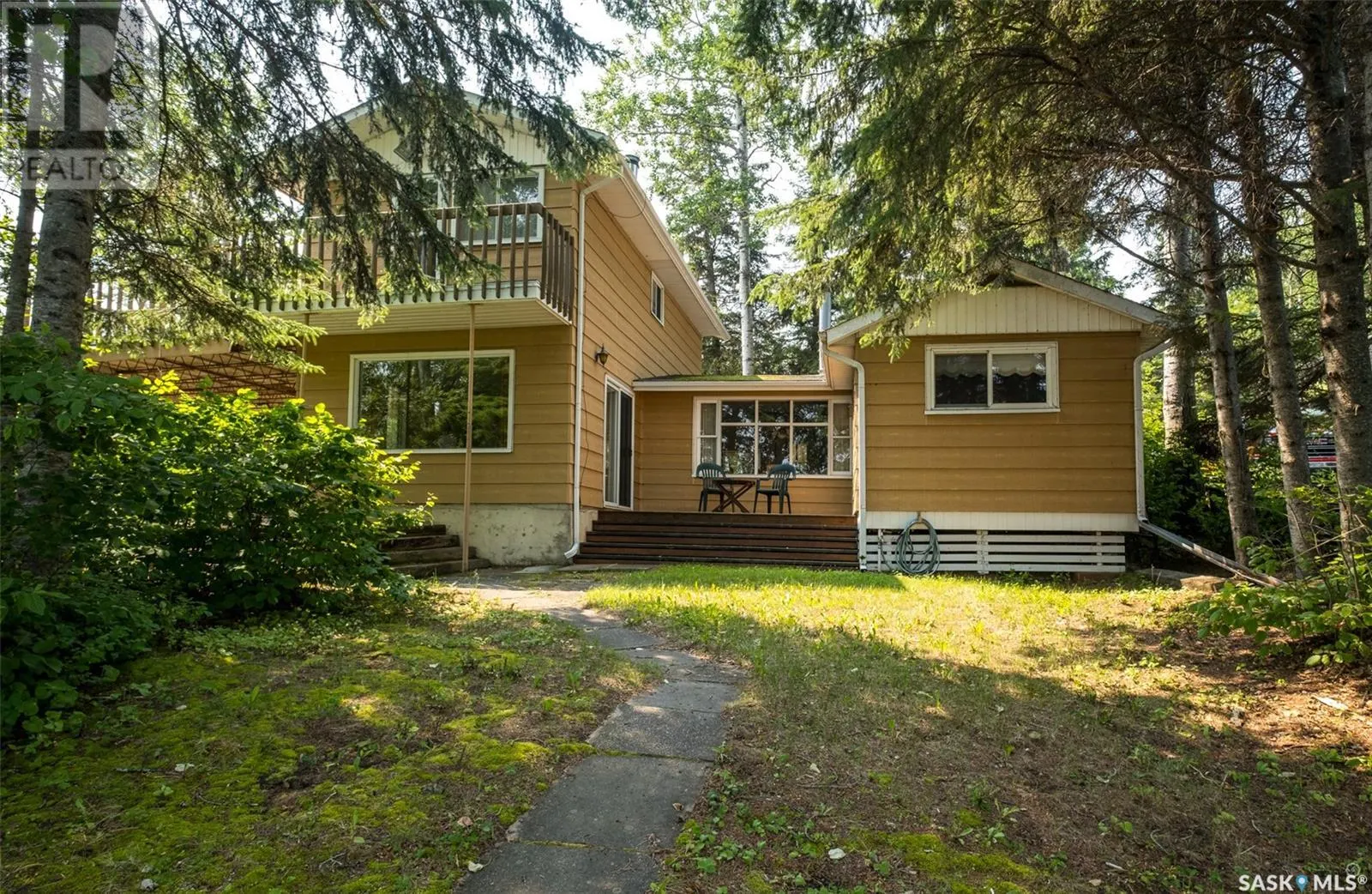 201 Agnes STREET