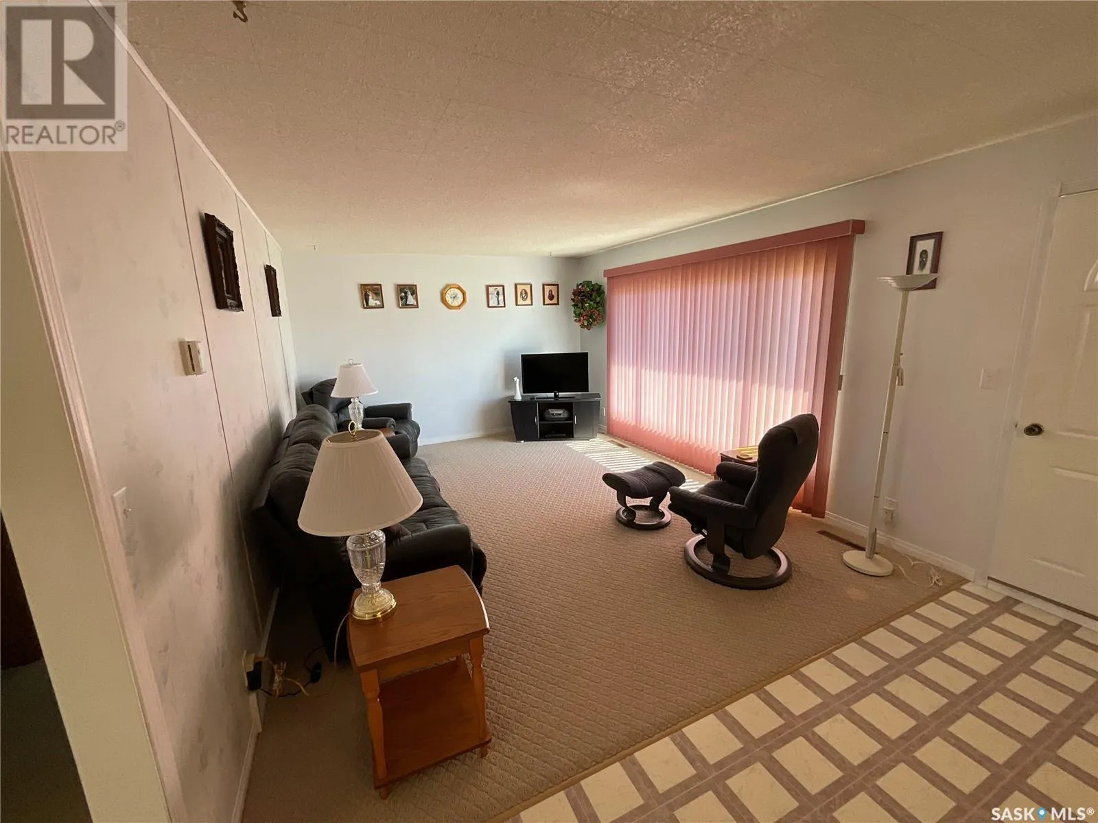 412 2nd STREET N